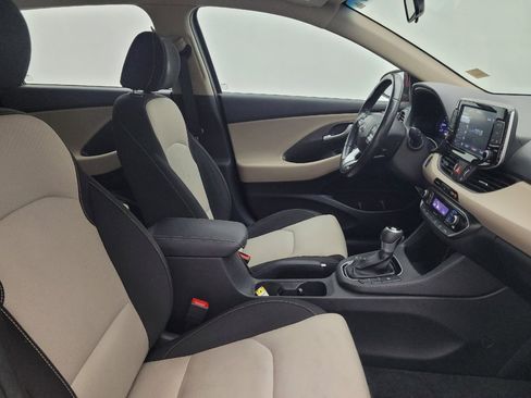 Used 2018 Hyundai Elantra GT w/ Style Package 02 FWD image 21