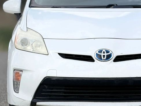 Used 2013 Toyota Prius Two FWD image 11
