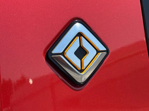 Used 2024 Rivian R1S Adventure image 22