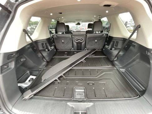 Certified 2025 Honda Pilot EX-L image 32