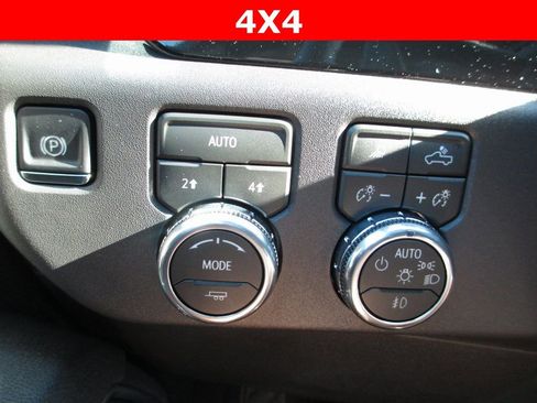 Used 2026 GMC Sierra 1500 SLT w/ SLT Convenience Package image 27