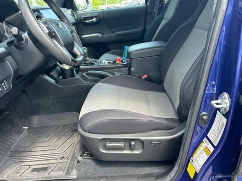 Certified 2022 Toyota Tacoma TRD Sport w/ Technology Package RWD image 5