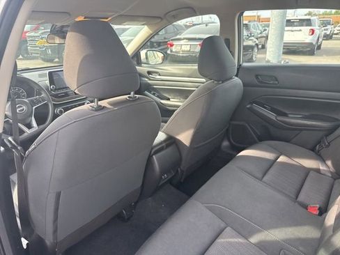 Used 2023 Nissan Altima 2.5 SV FWD image 28