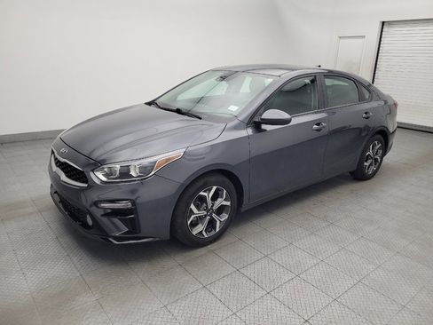 Used 2021 Kia Forte LXS FWD image 2