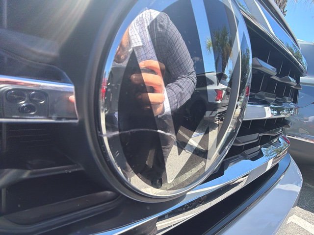 Used 2023 Volkswagen Atlas SE w/ Panoramic Sunroof Package FWD image 5