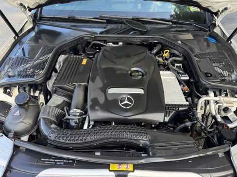 Used 2017 Mercedes-Benz C 300 4MATIC Sedan image 12