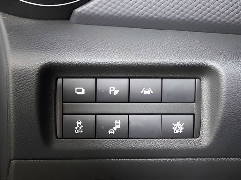 Used 2023 Nissan Kicks S image 24