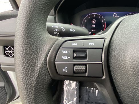 Certified 2025 Honda Accord SE image 25