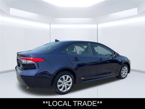 Used 2025 Toyota Corolla LE AWD/4WD image 5
