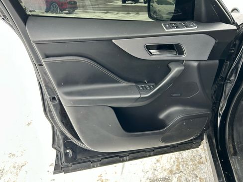 Used 2019 Jaguar F-PACE S image 14