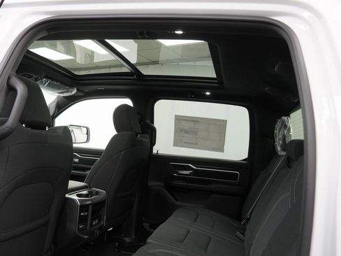 New 2026 RAM 1500 4x4 Crew Cab image 18