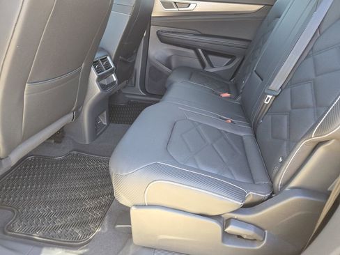 New 2026 Volkswagen Atlas Cross Sport SE image 22