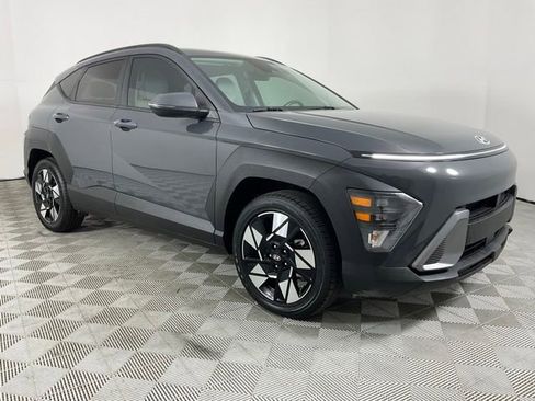 Used 2024 Hyundai Kona SEL FWD image 12