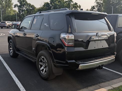 Used 2022 Toyota 4Runner TRD Off-Road Premium AWD/4WD image 3