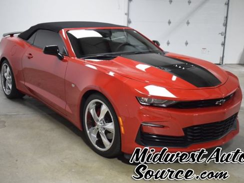 Used 2022 Chevrolet Camaro SS RWD image 7