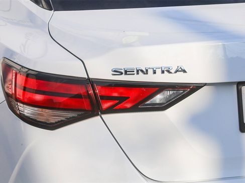 Used 2022 Nissan Sentra SV w/ All-Weather Package image 8