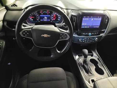 Used 2021 Chevrolet Traverse LT FWD image 22