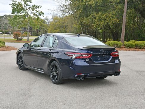 Certified 2022 Toyota Camry XSE FWD image 4