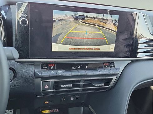 Used 2025 Toyota Camry XSE image 16