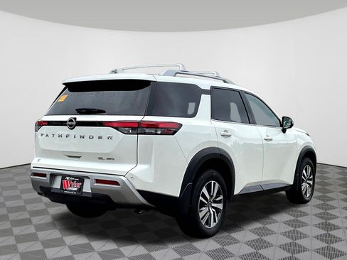 Certified 2024 Nissan Pathfinder SL AWD/4WD image 6