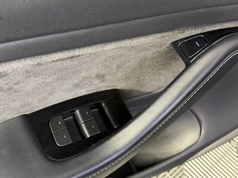 Used 2018 Tesla Model 3 Long Range RWD image 16