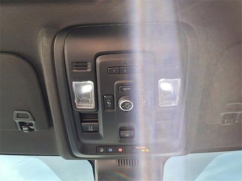 Certified 2023 Chevrolet Suburban High Country w/ Advanced Technology Package image 26