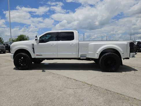New 2026 Ford F350 King Ranch w/ Chrome Package AWD/4WD image 4