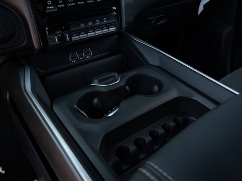 New 2026 RAM 3500 Big Horn AWD/4WD image 26