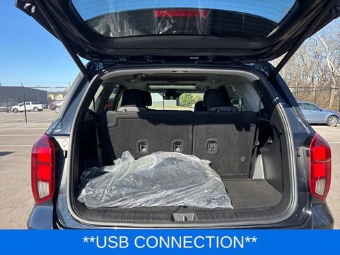 Used 2024 Hyundai Palisade Limited image 13