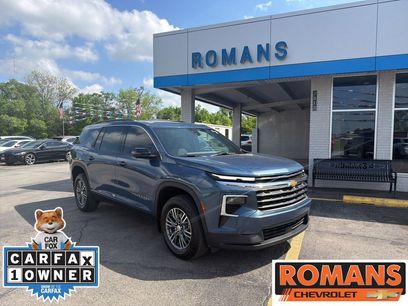 Used 2024 Chevrolet Traverse LT