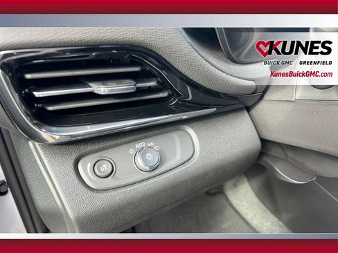 New 2026 Buick Envista Sport Touring w/ Convenience I Package FWD image 17