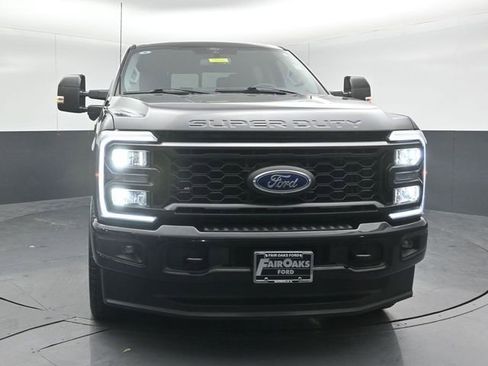 Used 2024 Ford F250 Lariat w/ Sport Appearance Package AWD/4WD image 2
