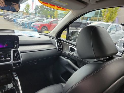Certified 2022 Kia Sorento SX AWD/4WD image 9