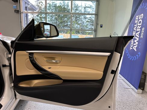 Used 2018 BMW 330i Gran Turismo xDrive image 23