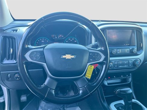 Used 2019 Chevrolet Colorado LT image 11