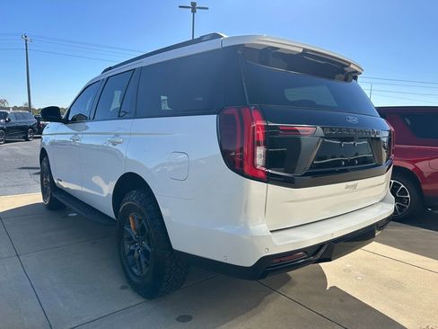 New 2025 Ford Expedition Tremor image 28