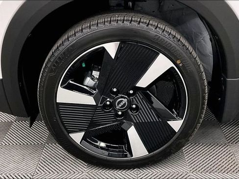 New 2026 Nissan Kicks SR w/ SR Premium Package image 12