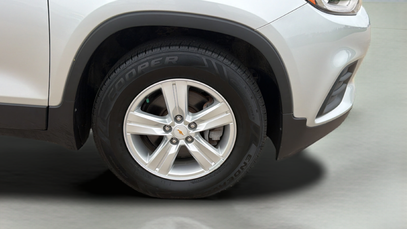 Used 2017 Chevrolet Trax LT FWD image 25