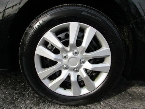 Used 2019 Subaru Impreza 2.0i w/ Eyesight image 12