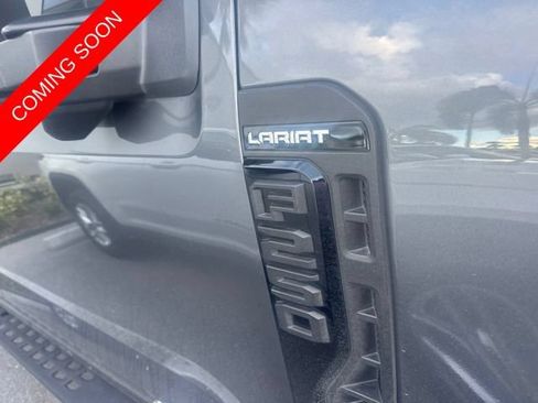 Used 2026 Ford F250 Lariat w/ Tremor Off-Road Package AWD/4WD image 2
