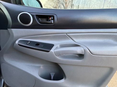 Used 2015 Toyota Tacoma 4x4 Double Cab image 27