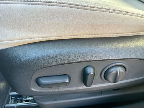 Used 2020 Buick Encore GX Select image 15