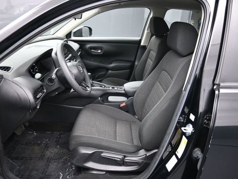 Used 2023 Honda HR-V LX image 18