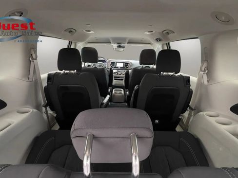 Used 2024 Chrysler Voyager LX FWD image 13