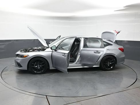 Used 2023 Honda Civic Sport image 39
