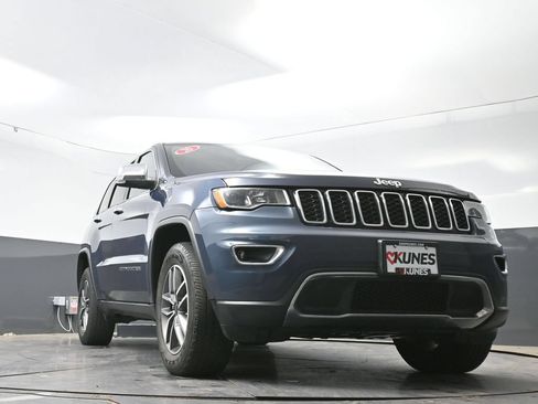 Used 2020 Jeep Grand Cherokee Limited w/ Luxury Group II AWD/4WD image 53