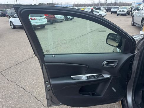 Used 2013 Dodge Journey SXT w/ Flexible Seating Group FWD image 15