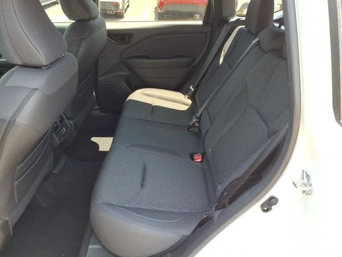 Used 2025 Subaru Forester Premium AWD/4WD image 30