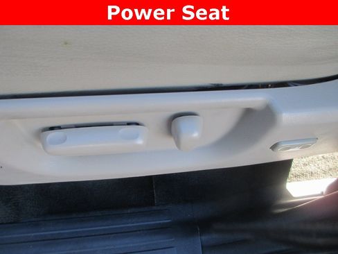 Used 2015 Toyota Sequoia SR5 image 23