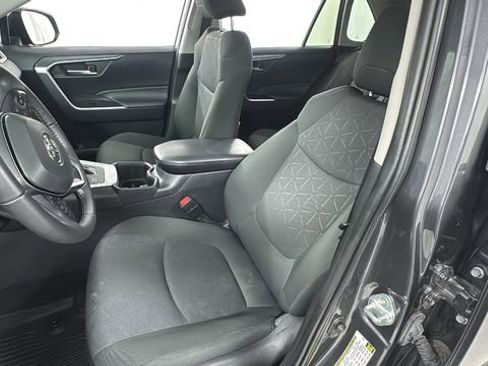 Used 2024 Toyota RAV4 XLE w/ Convenience Package image 10